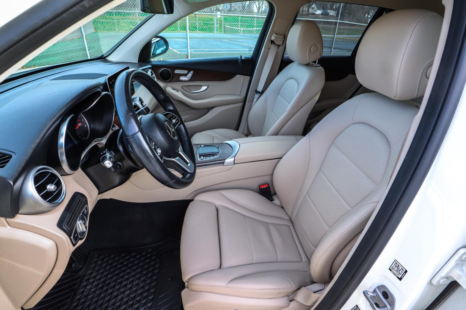 2021 Mercedes-Benz GLC GLC300 - Photo 32
