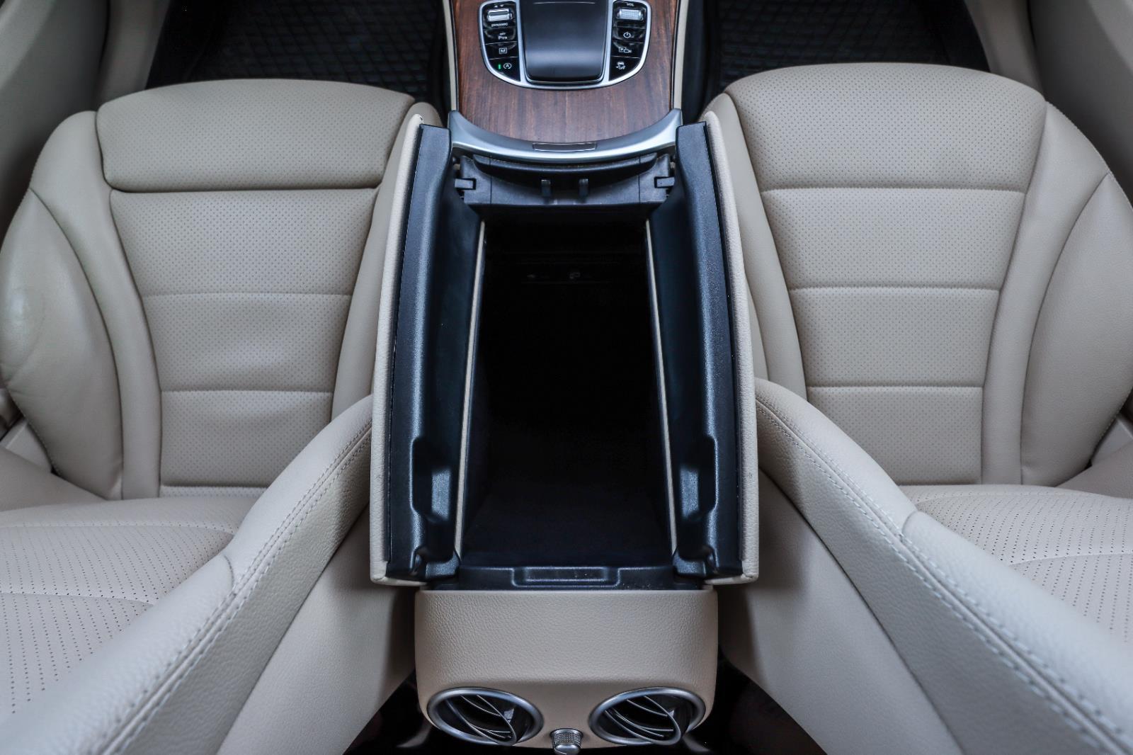 2021 Mercedes-Benz GLC GLC300 - Photo 26