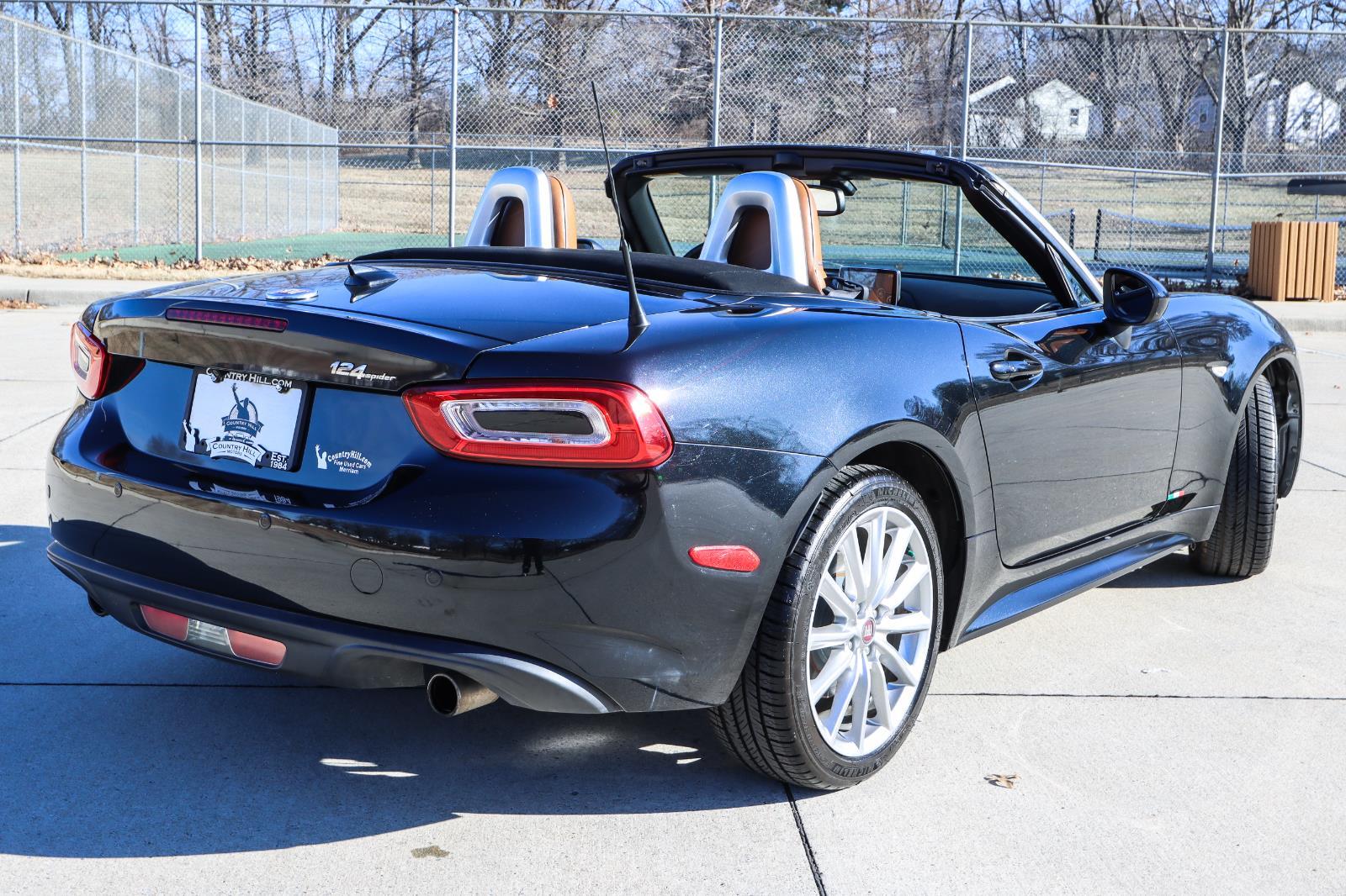 2017 FIAT 124 Spider Lusso - Photo 15