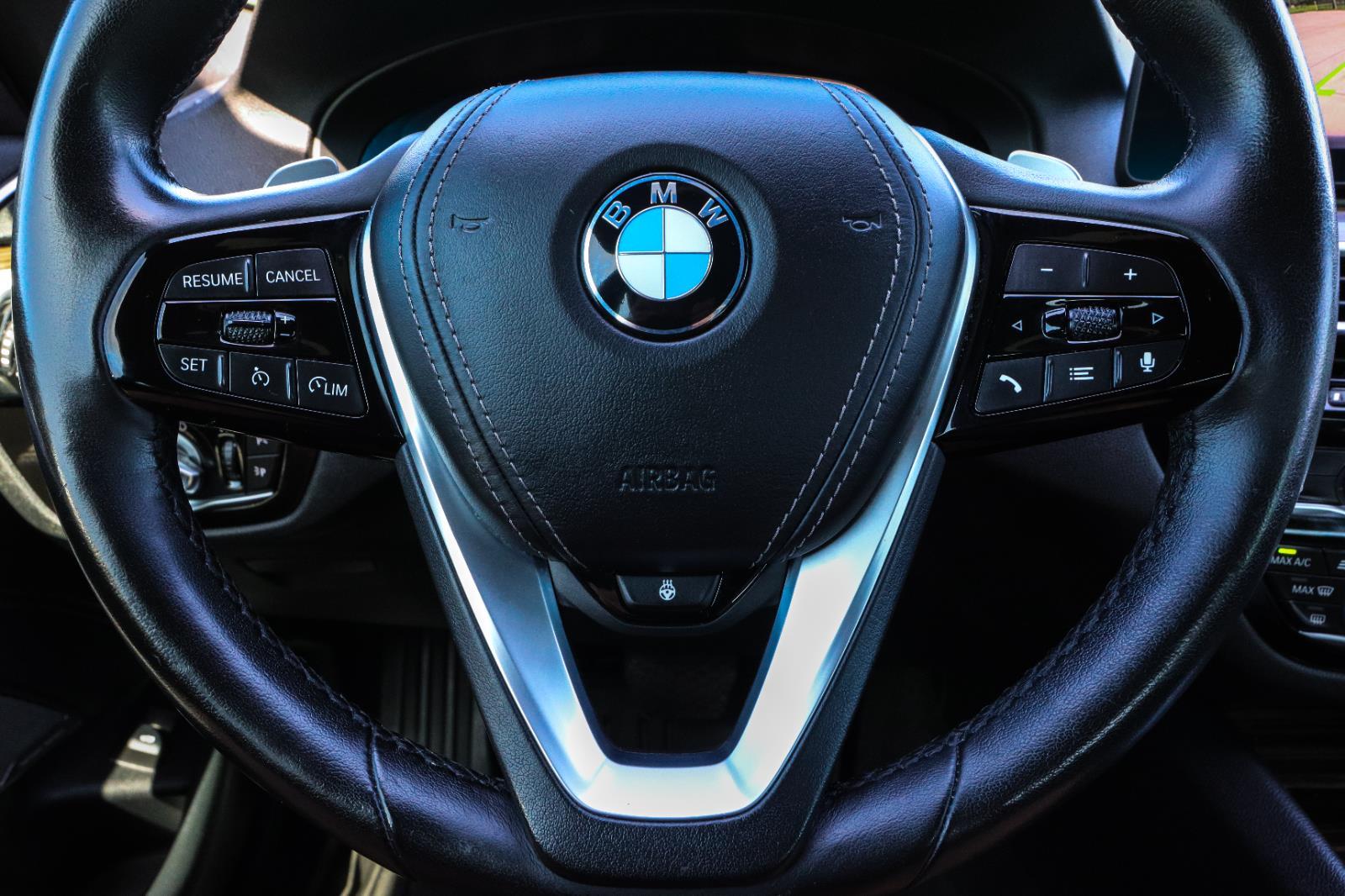 2021 BMW 5 Series 530i - Photo 13