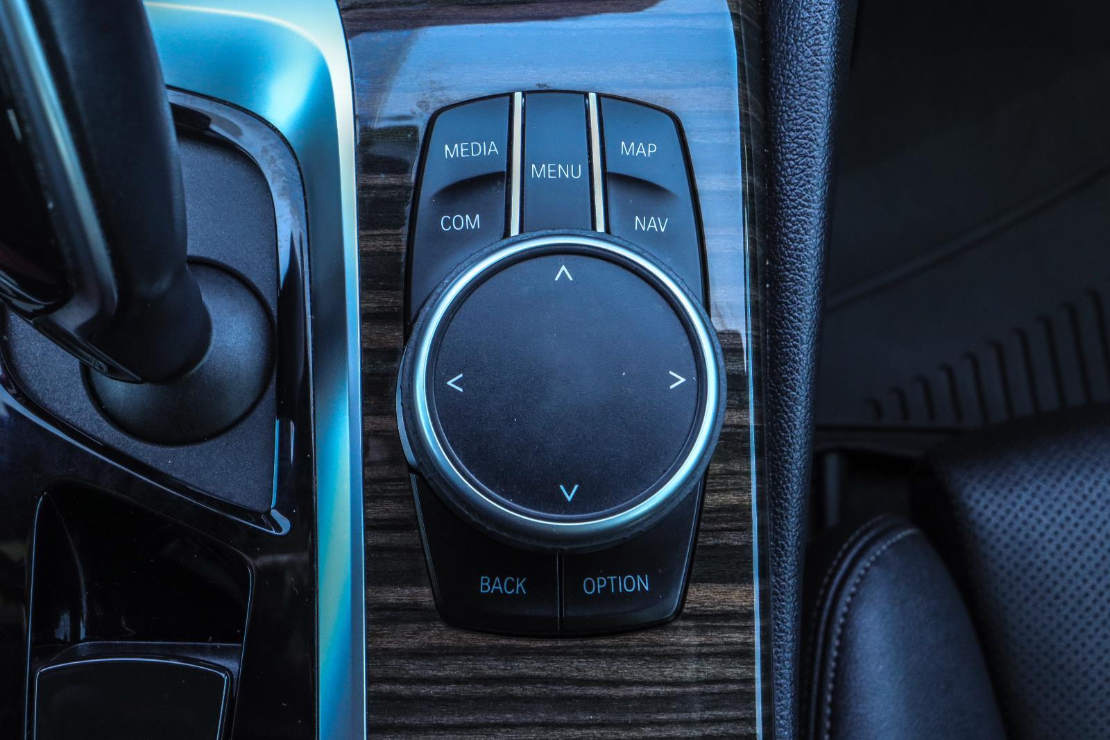 2021 BMW 5 Series 530i - Photo 32