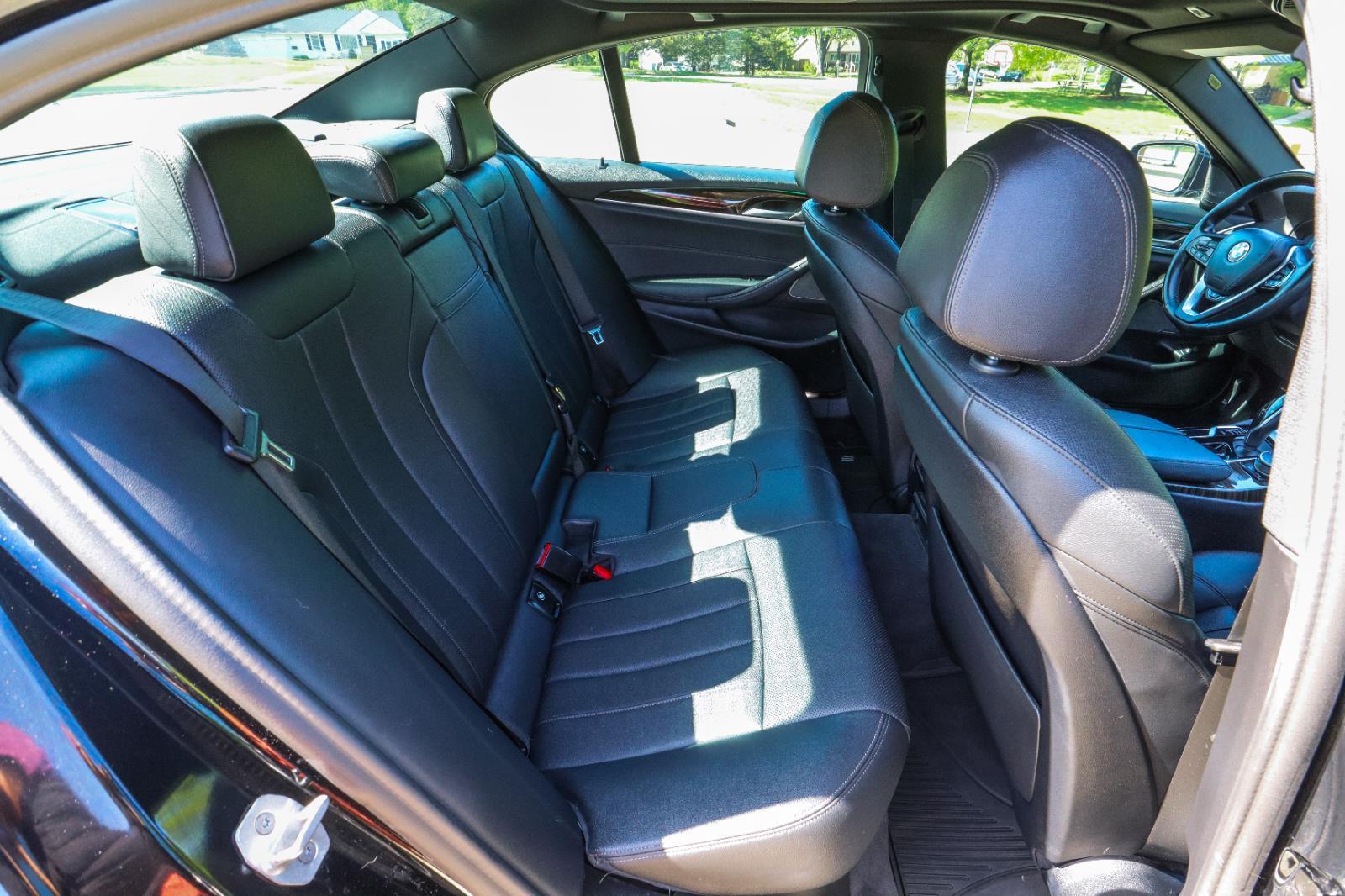 2021 BMW 5 Series 530i - Photo 40