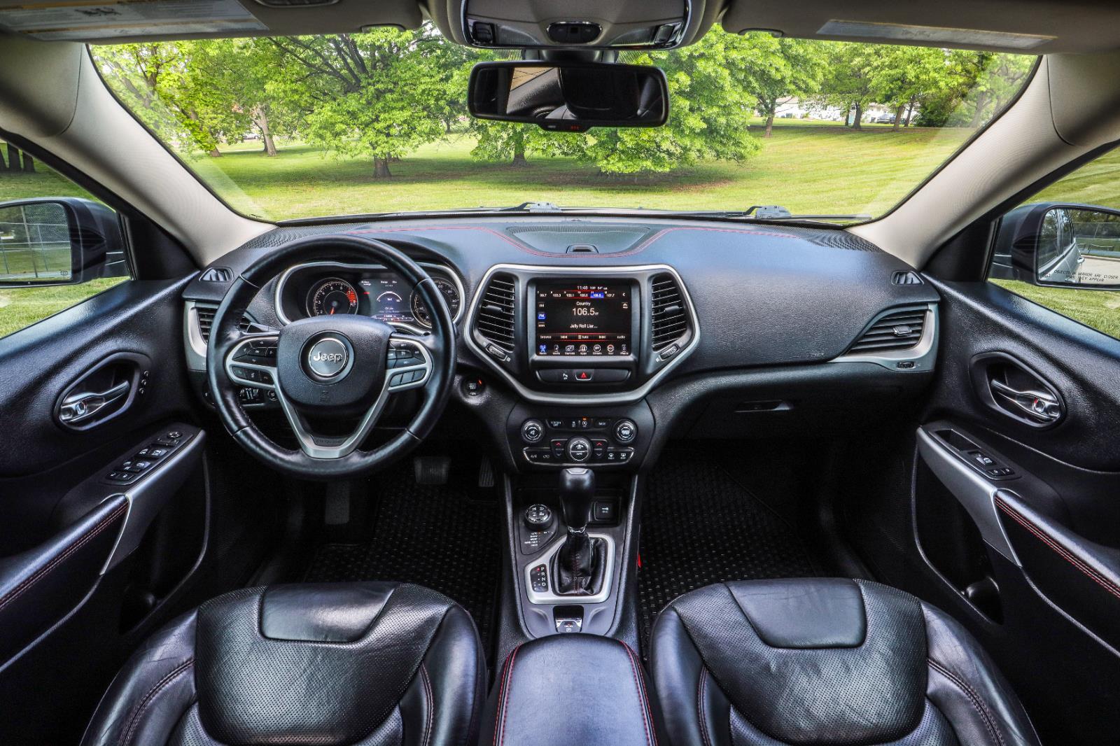 2018 Jeep Cherokee Trailhawk