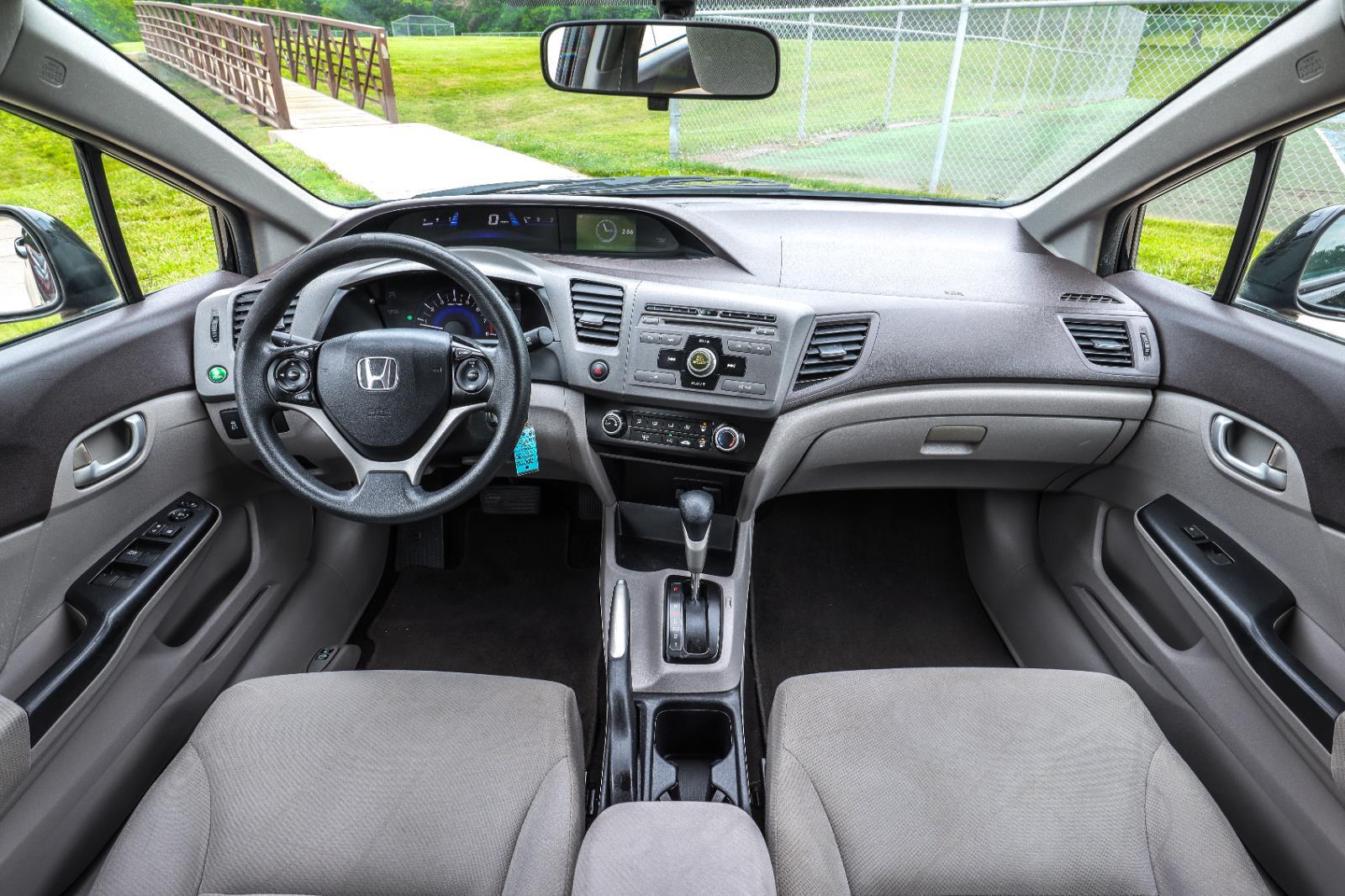2012 Honda Civic LX Auto's photo