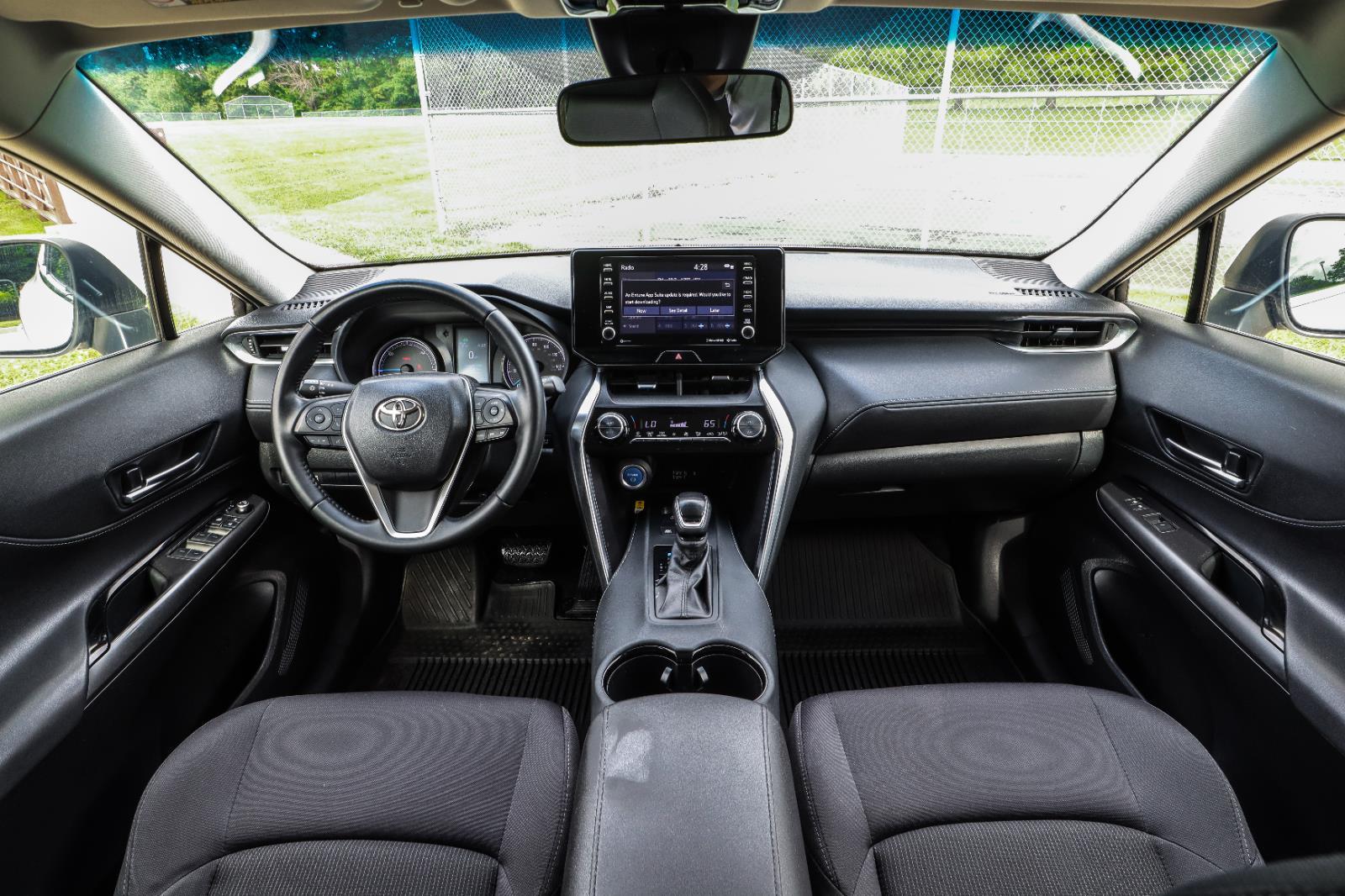 2021 Toyota Venza LE Hybrid AWD's photo