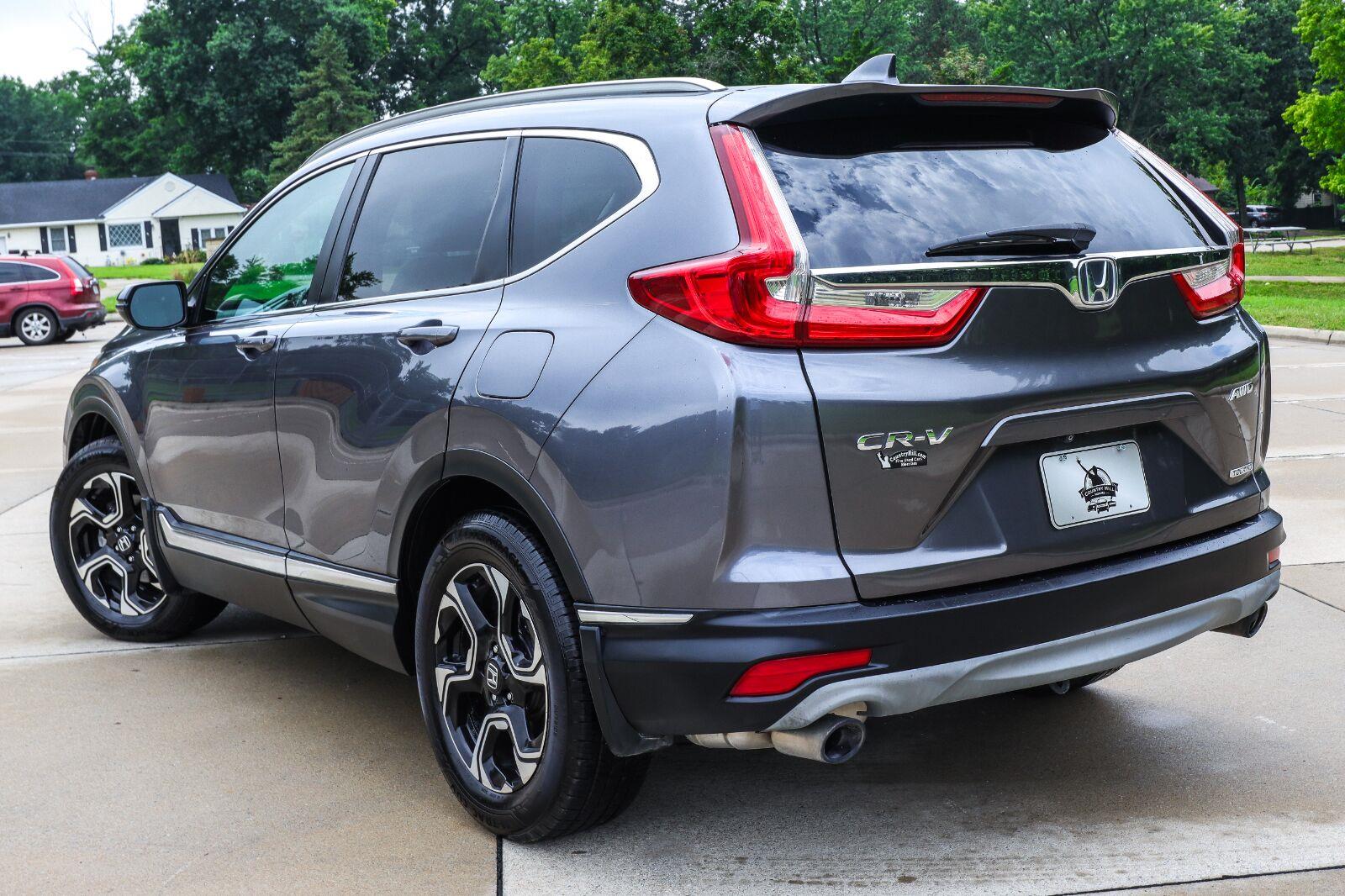 2017 Honda CR-V Touring - Photo 19