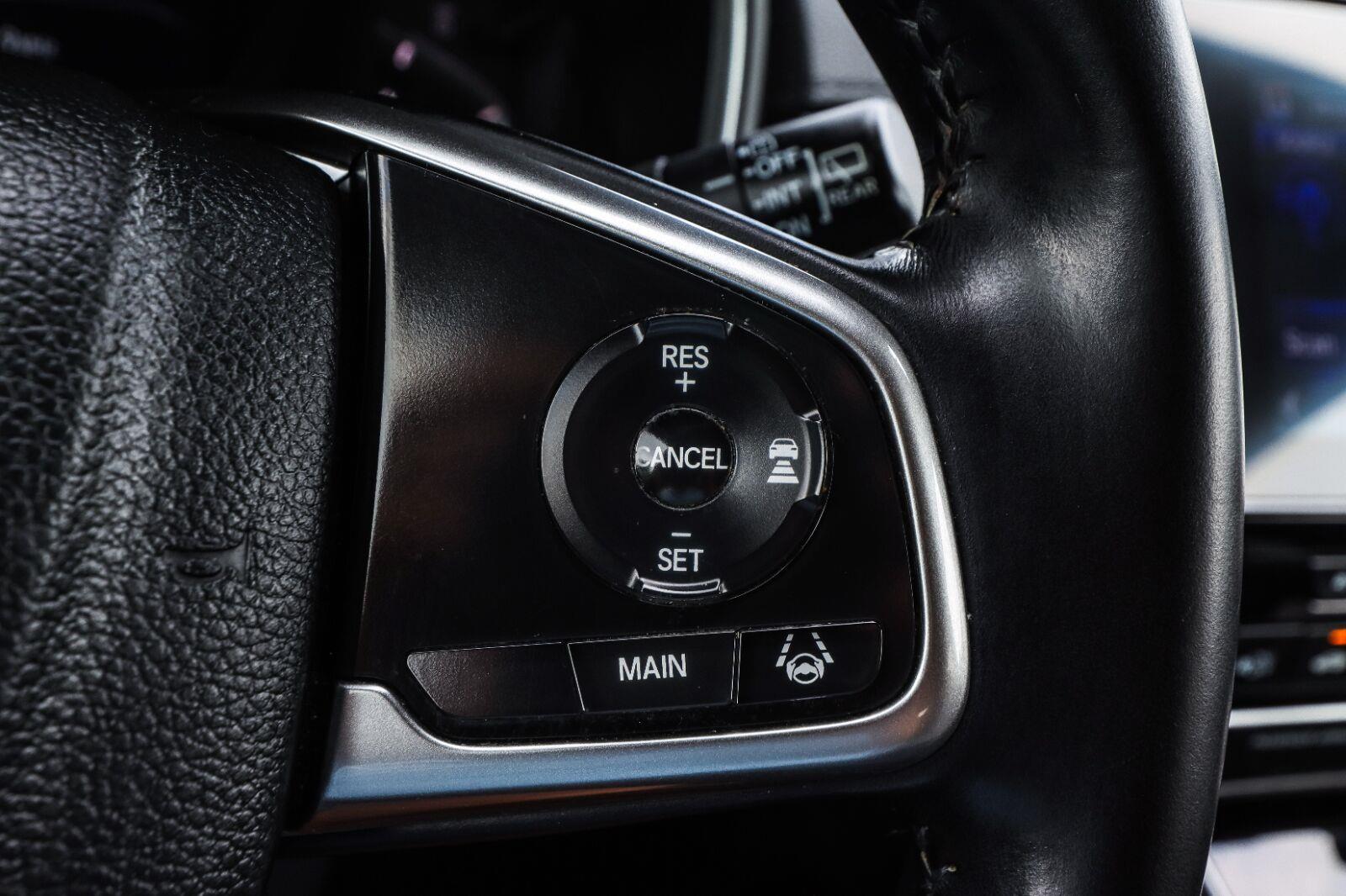 2017 Honda CR-V Touring - Photo 18