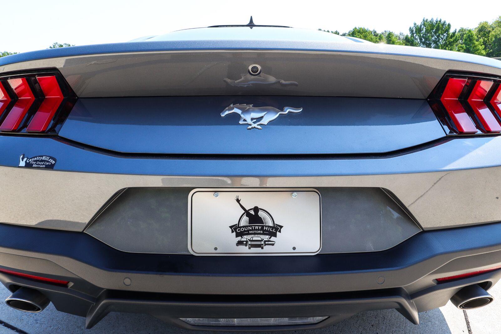 2024 Ford Mustang EcoBoost - Photo 42