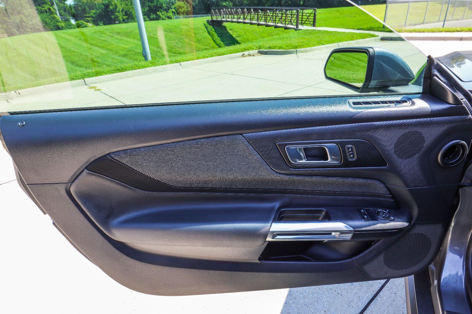 2024 Ford Mustang EcoBoost - Photo 35