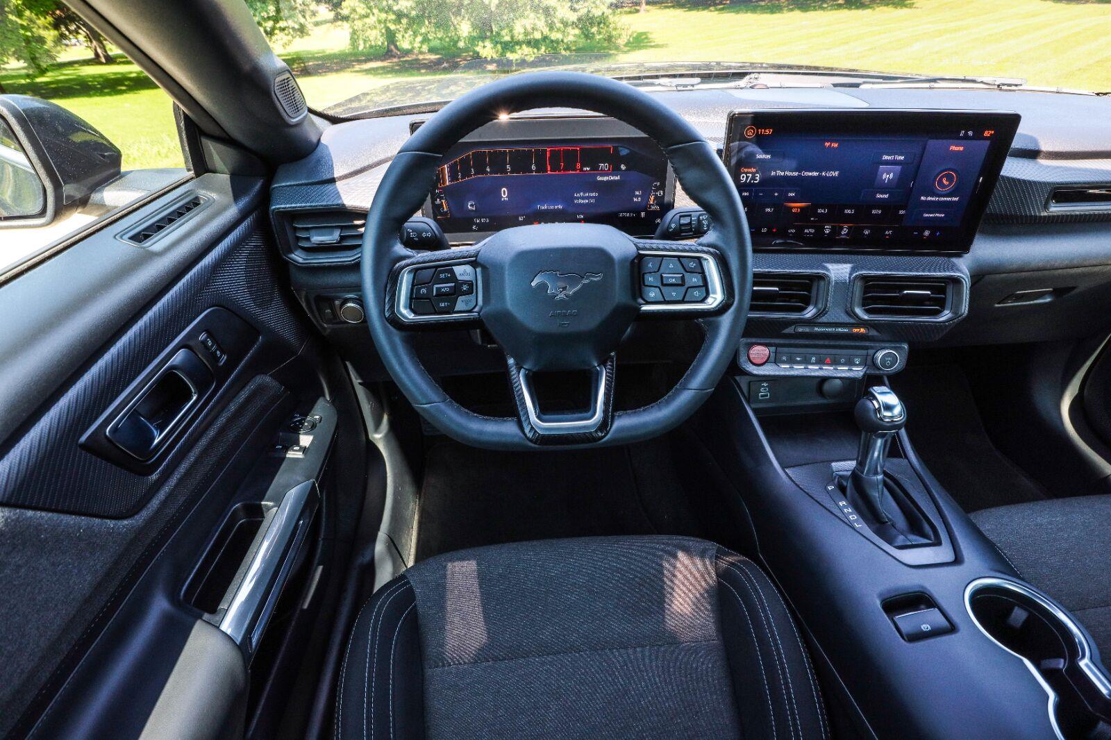 2024 Ford Mustang EcoBoost - Photo 25
