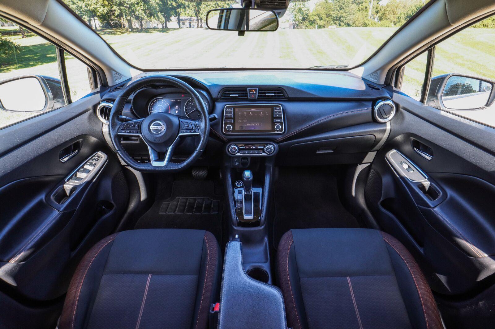 2020 Nissan Versa Sedan SR