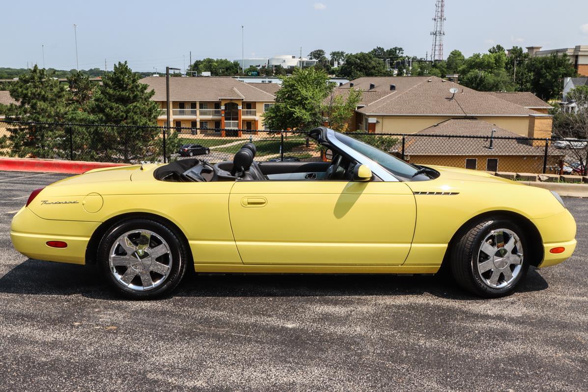 2002 Ford Thunderbird Deluxe Country Hill