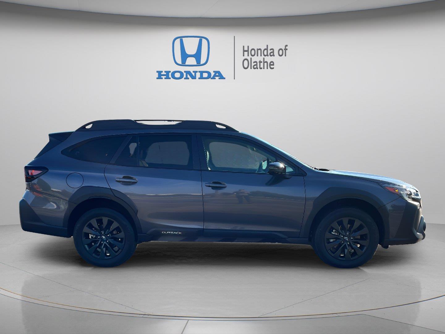 Used 2024 Subaru Outback Onyx Edition with VIN 4S4BTGLD6R3261132 for sale in Kansas City