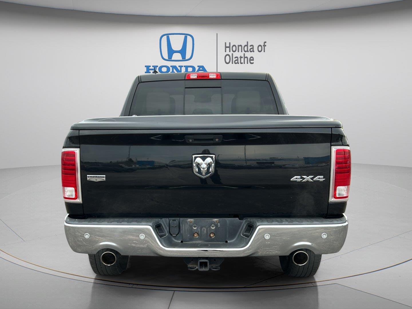 Used 2016  RAM Laramie image 4
