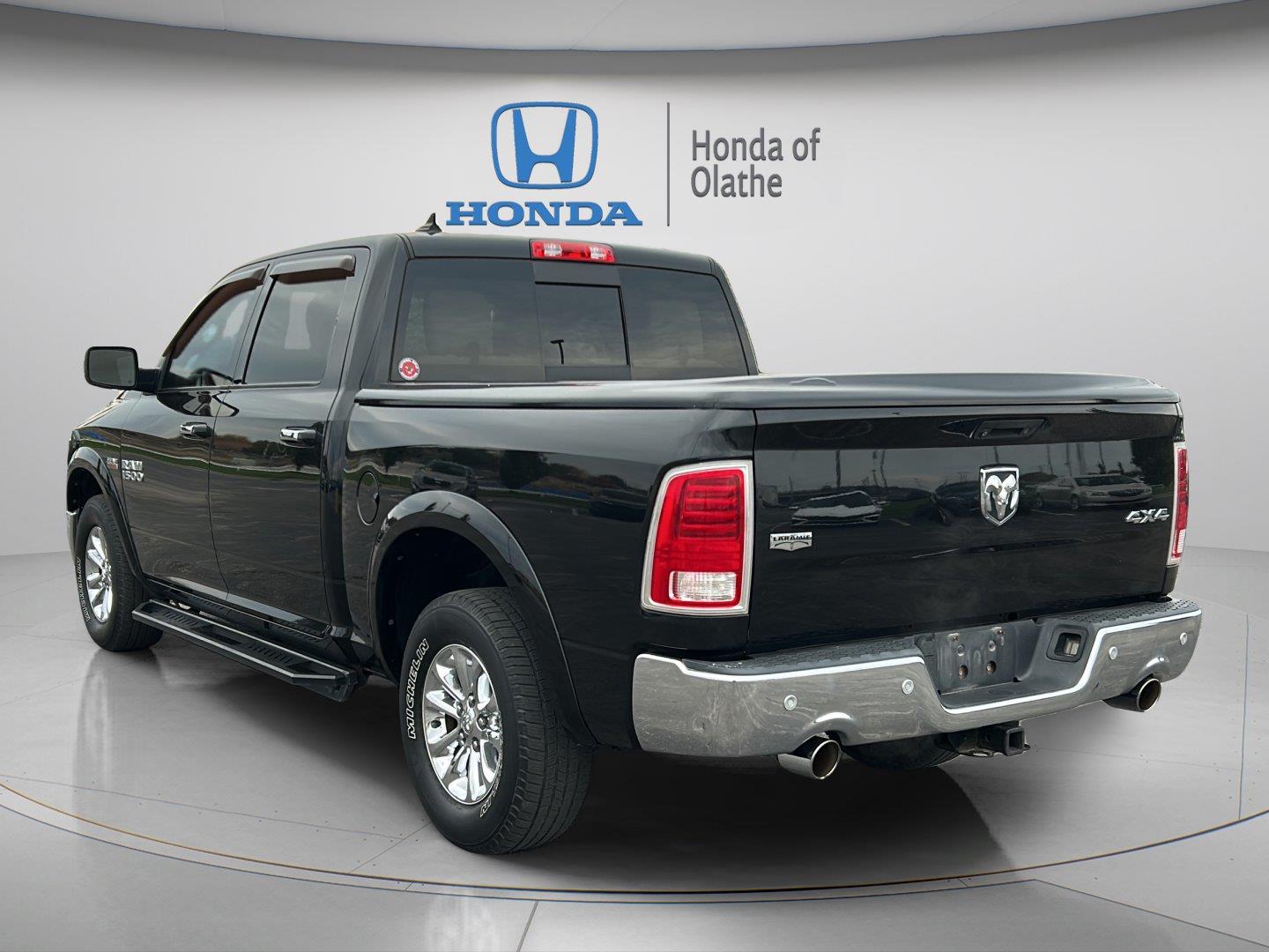 Used 2016  RAM Laramie image 5