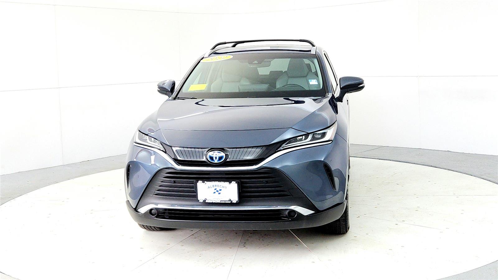 View vehicle photo 2