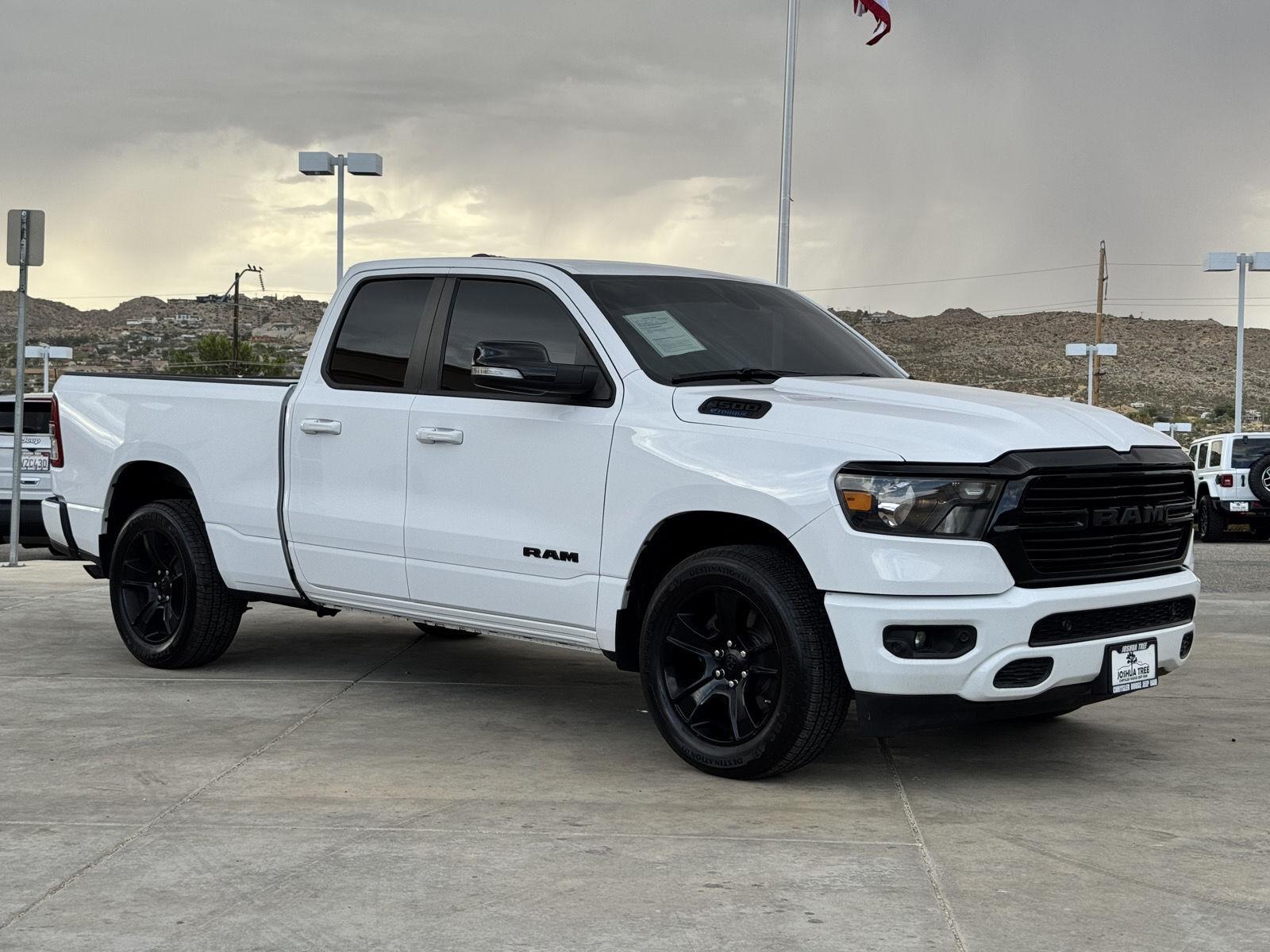 Bright White Clearcoat 2021 RAM 1500 Pickup Truck 4X2 8-Speed Automatic