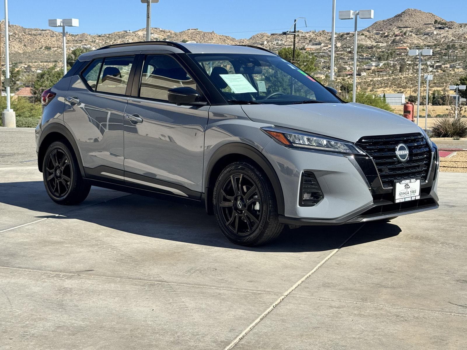 Boulder Gray Pearl 2023 Nissan Kicks SUV / Crossover Front-Wheel Drive Continuously Variable Transmission