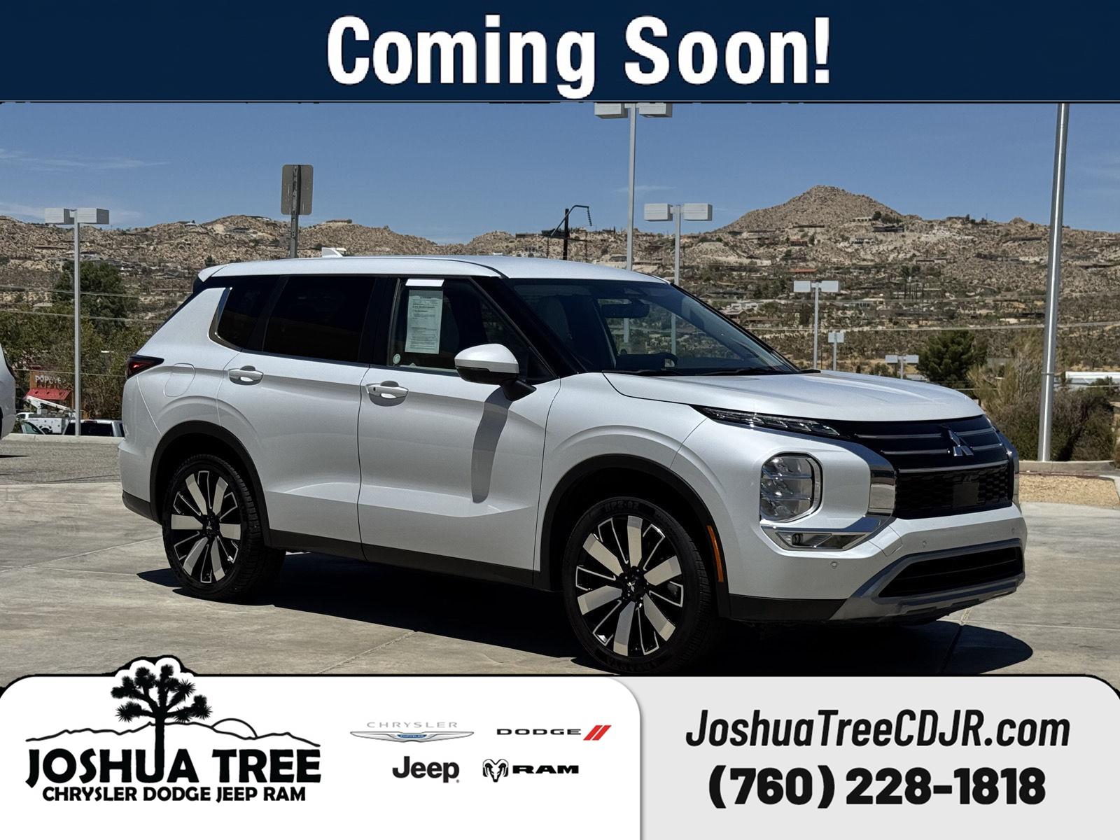 White Diamond 2025 Mitsubishi Outlander SUV / Crossover Front-Wheel Drive Continuously Variable Transmission