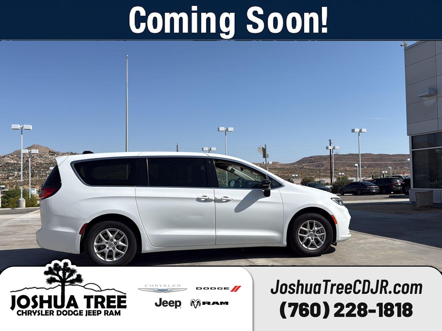 Bright White Clearcoat 2024 Chrysler Pacifica Minivan Front-Wheel Drive 9-Speed Automatic