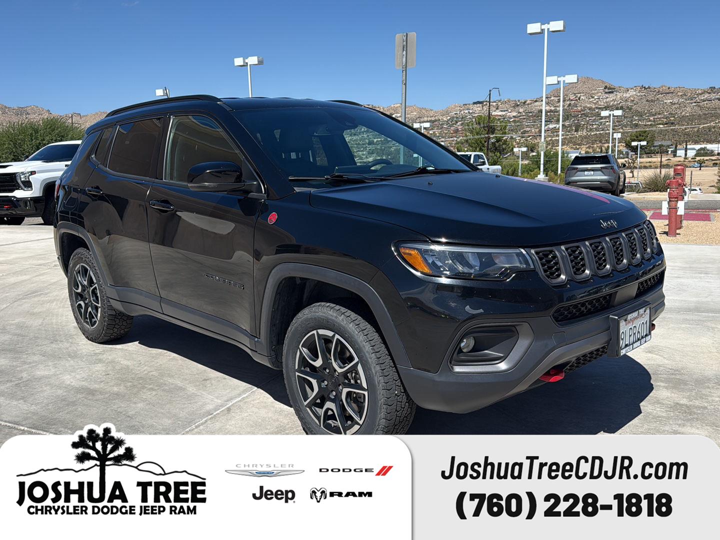 Diamond Black Crystal Pearlcoat 2024 Jeep Compass SUV / Crossover Four-Wheel Drive 8-Speed Automatic