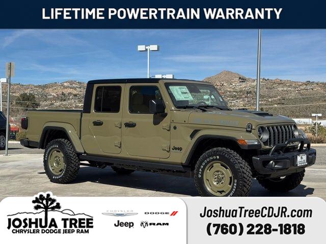 41 Green 2026 Jeep Gladiator Pickup Truck Four-Wheel Drive 8-Speed Automatic