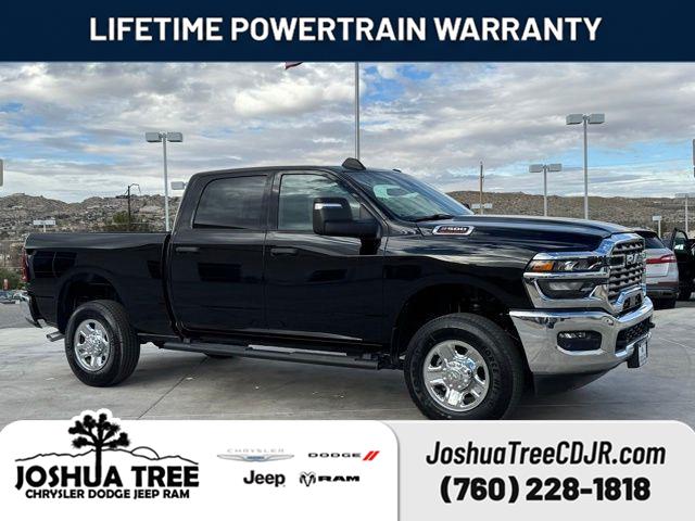 Diamond Black Crystal Pearlcoat 2026 RAM 2500 Pickup Truck Four-Wheel Drive 8-Speed Automatic