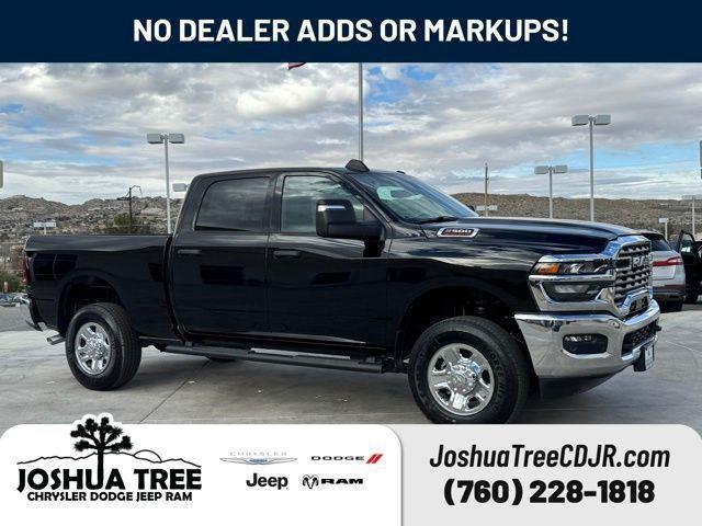 Diamond Black Crystal Pearlcoat 2026 RAM 2500 Pickup Truck Four-Wheel Drive 8-Speed Automatic