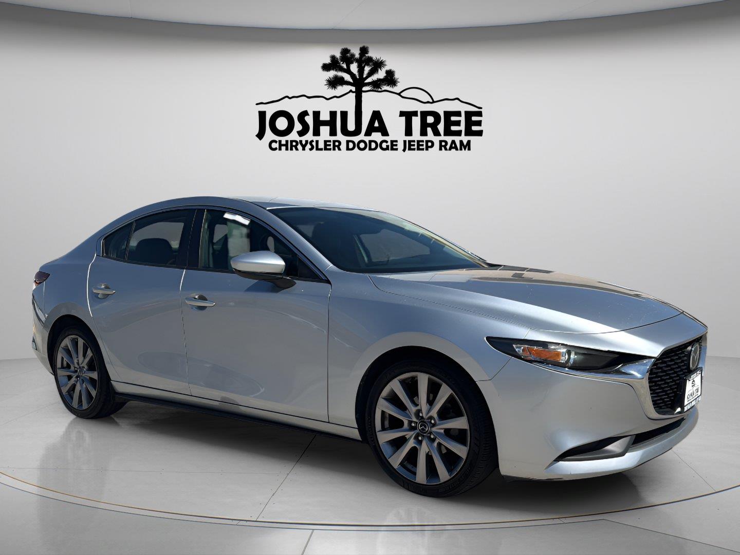  2020 Mazda MAZDA3 Select Sedan FWD   