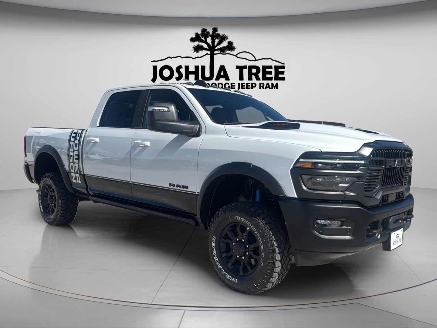 Bright White Clearcoat 2026 RAM 2500 Pickup Truck Four-Wheel Drive 8-Speed Automatic