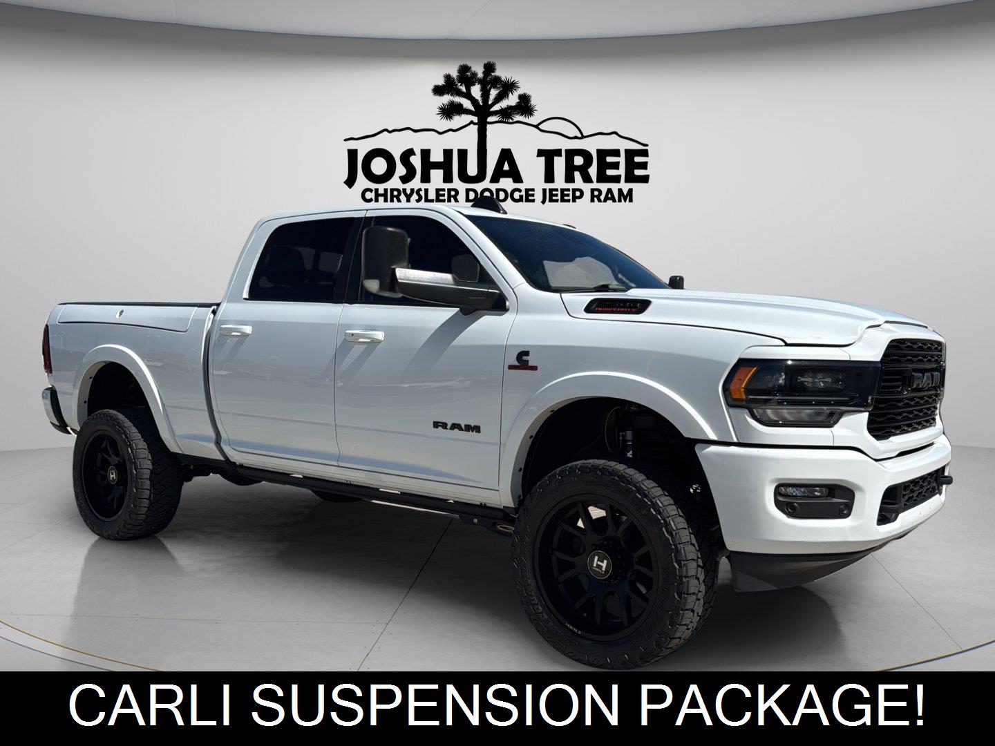 Bright White Clearcoat 2022 RAM 2500 Pickup Truck Four-Wheel Drive 6-Speed Automatic