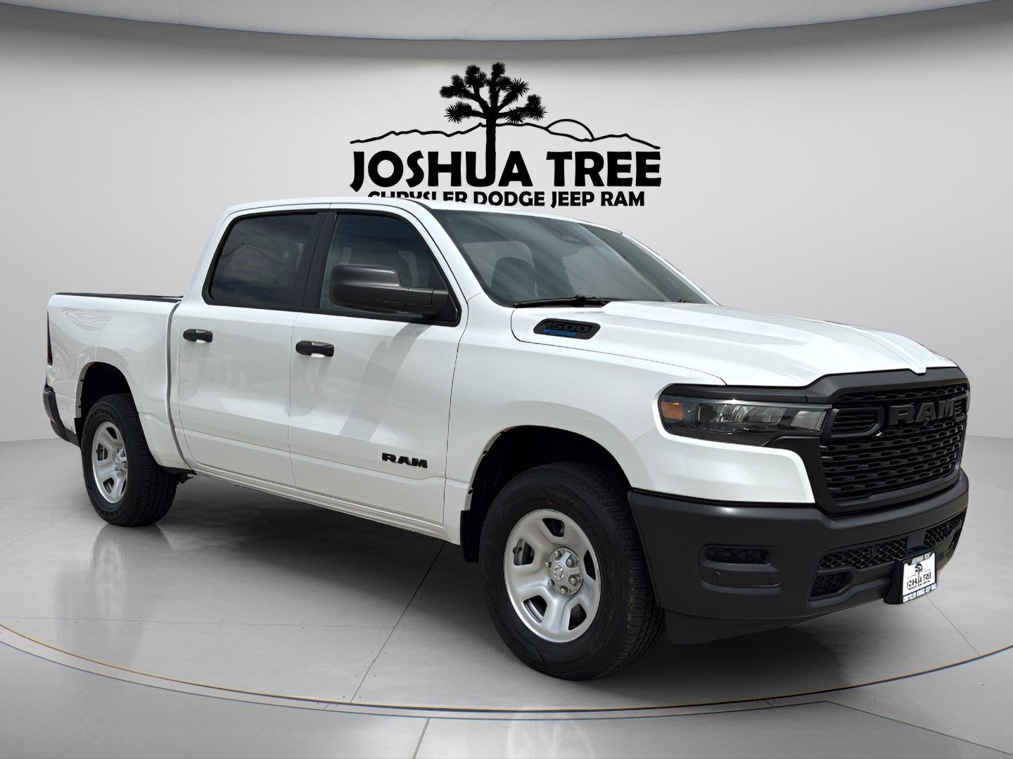 Bright White Clearcoat 2026 RAM 1500 Pickup Truck Four-Wheel Drive 8-Speed Automatic