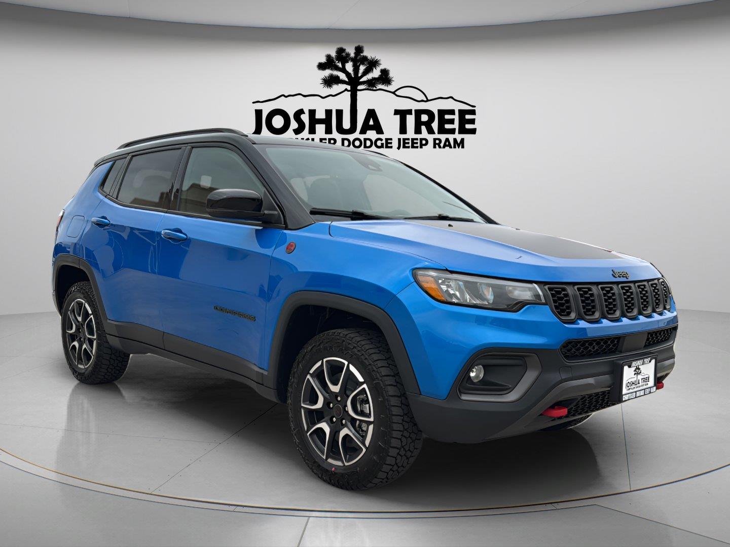 Hydro Blue Pearlcoat 2026 Jeep Compass SUV / Crossover Four-Wheel Drive 8-Speed Automatic