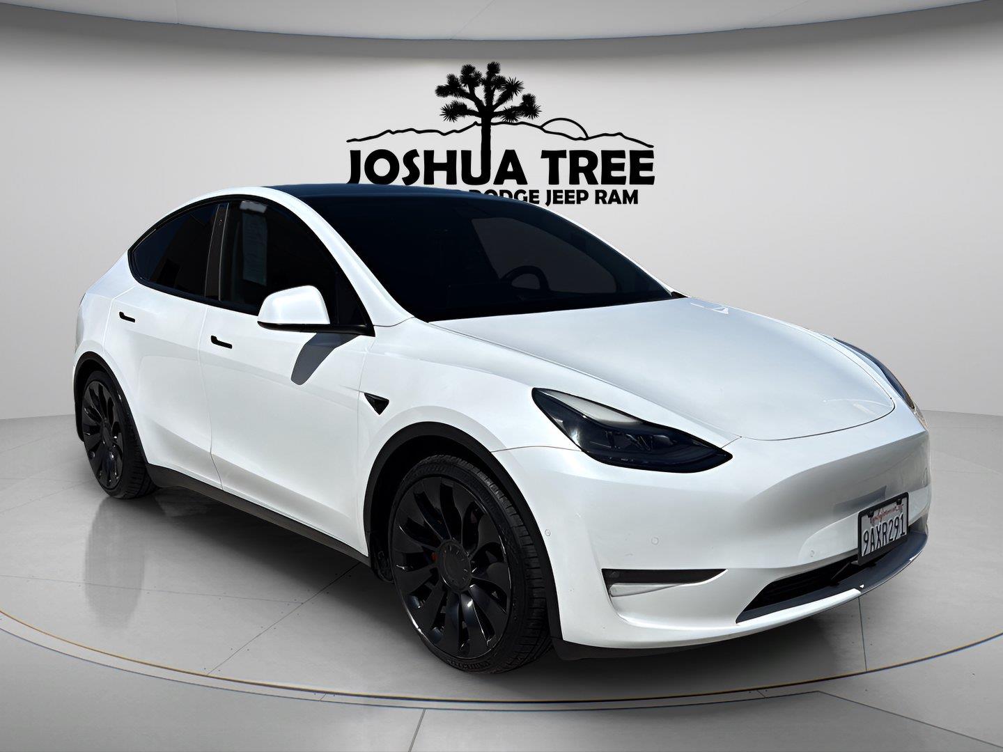 Pearl White Multi-Coat 2022 Tesla Model Y SUV / Crossover All-Wheel Drive Automatic