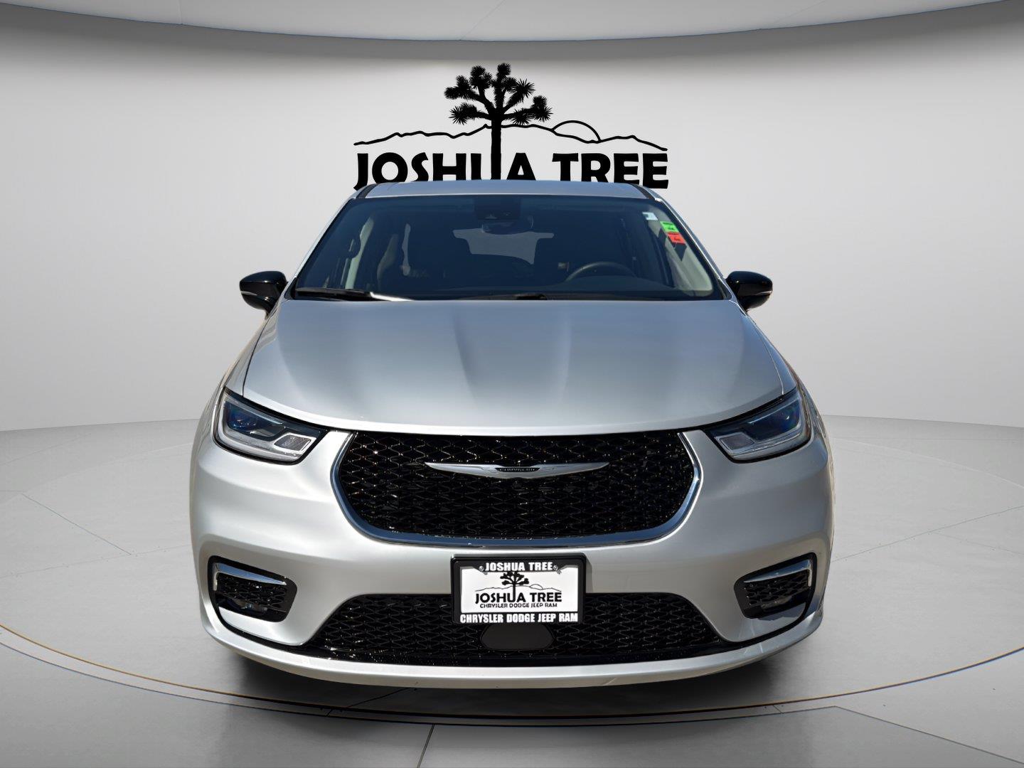2024 Chrysler Pacifica PHEV Select