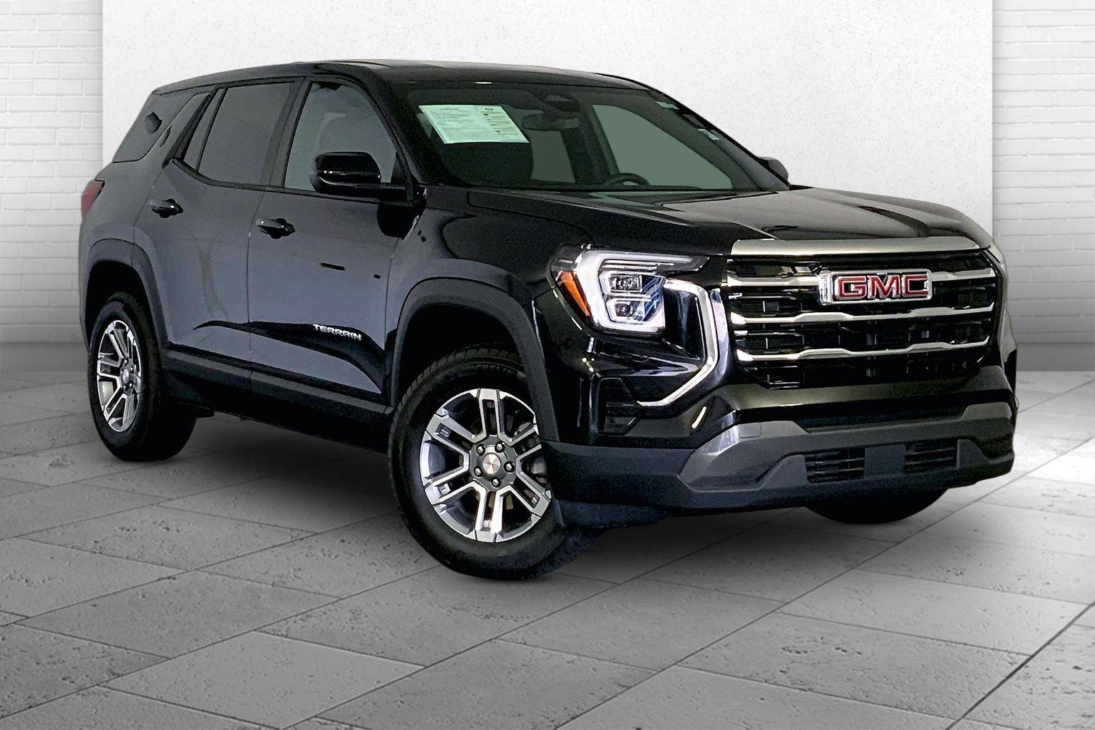  2026 GMC Terrain Elevation FWD   