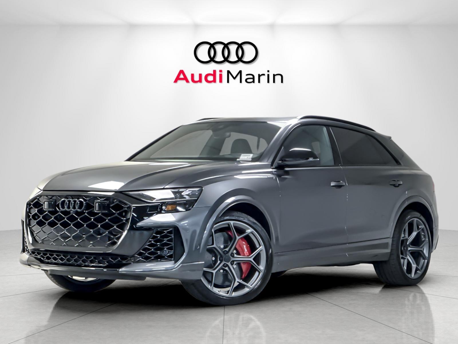 daytona gray pearl effect 2026 Audi RS Q8 SUV / Crossover All-Wheel Drive Automatic