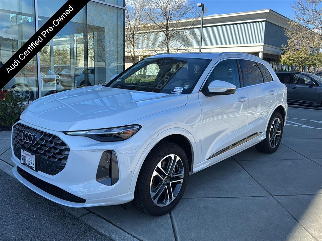 2025 Audi Q5 quattro Premium 40 TFSI