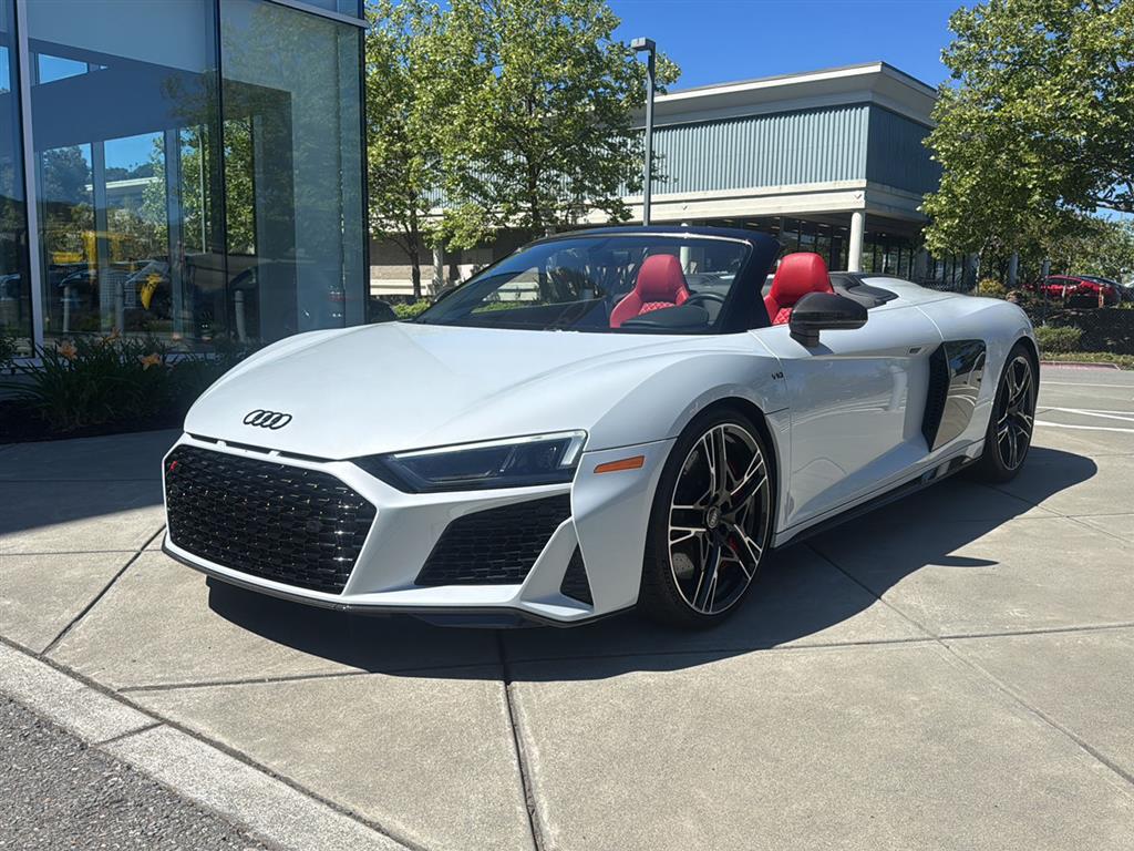 Suzuka Gray Metallic/Black Roof 2023 Audi R8 quattro V10 Performance Spyder AWD Convertible All-Wheel Drive Automatic