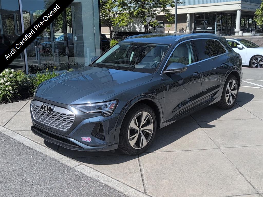 2024 Audi Q8 e-tron quattro Prestige AWD