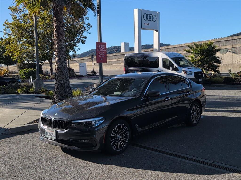 2018 BMW 5 Series 540i Sedan RWD