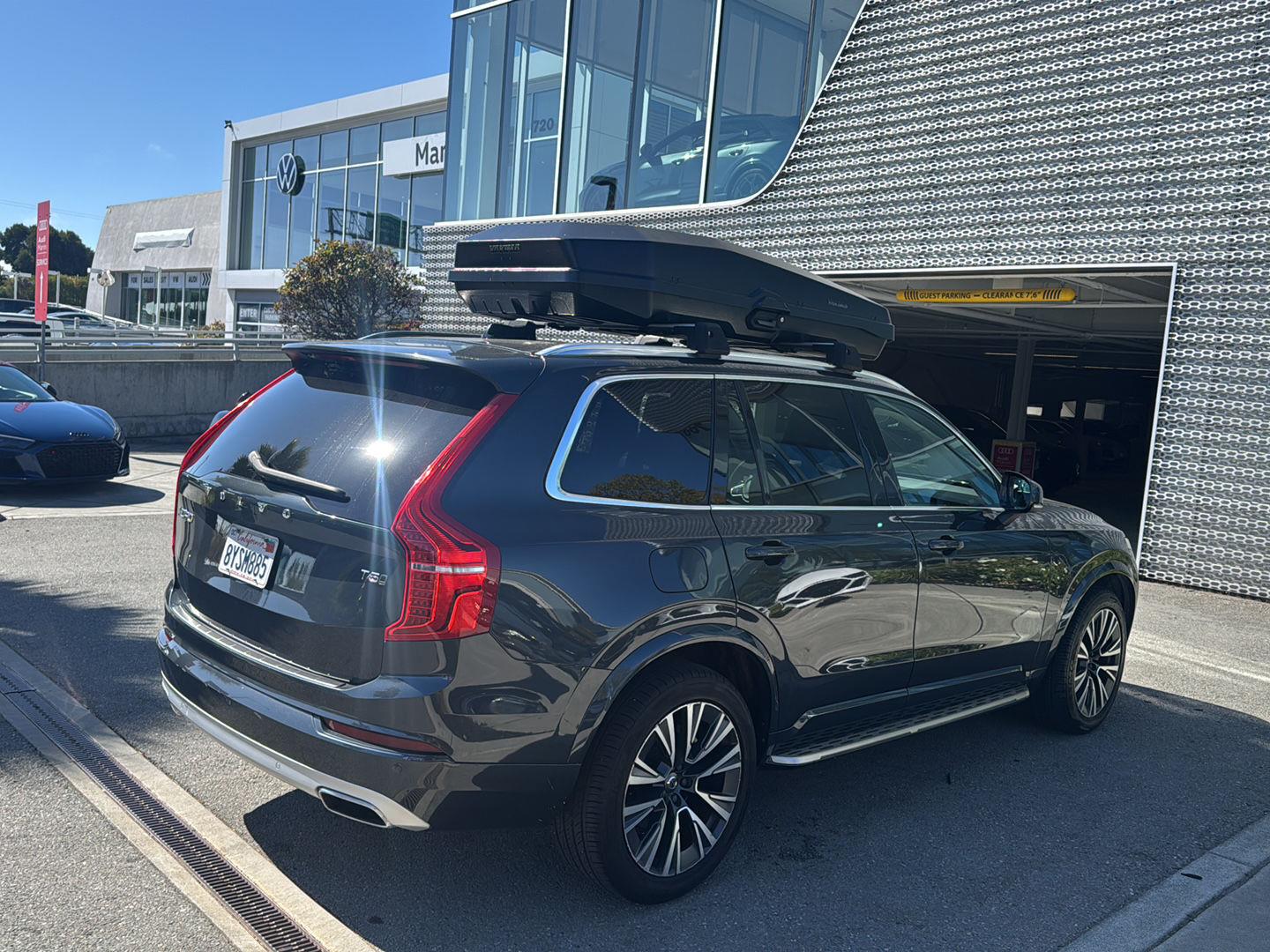 View vehicle photo 6