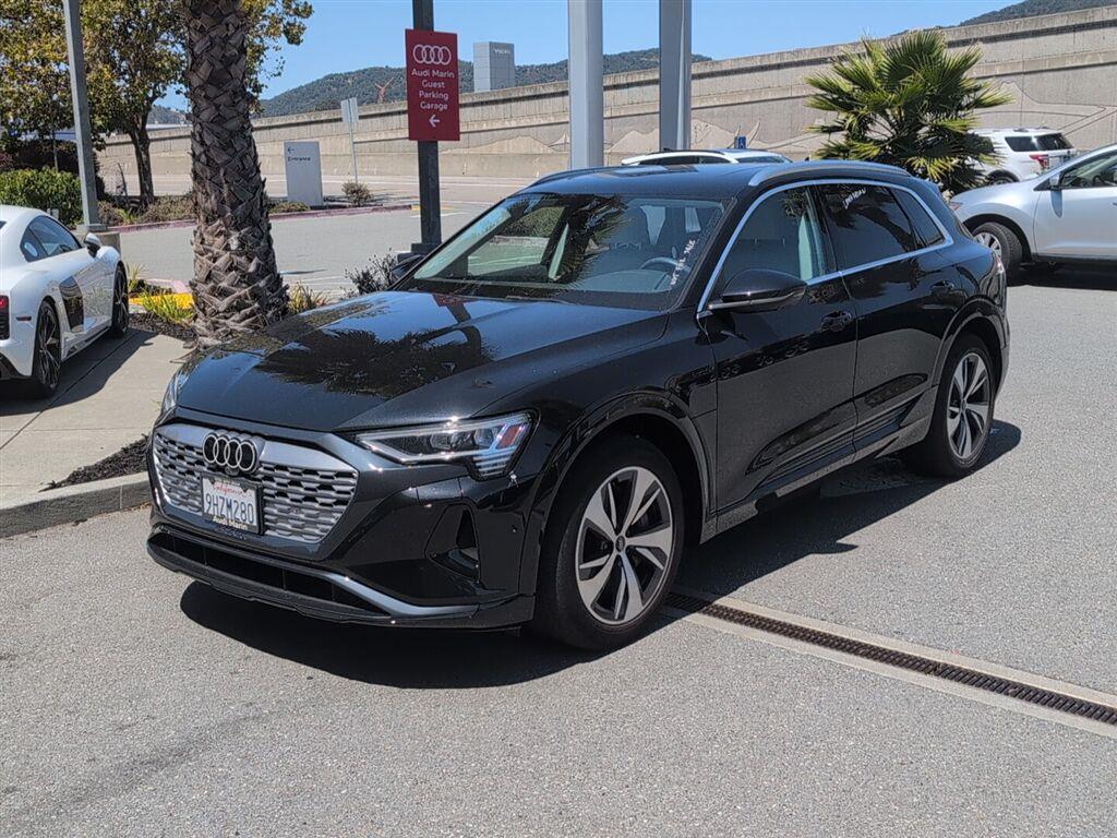 2024 Audi Q8 e-tron quattro Premium Plus AWD