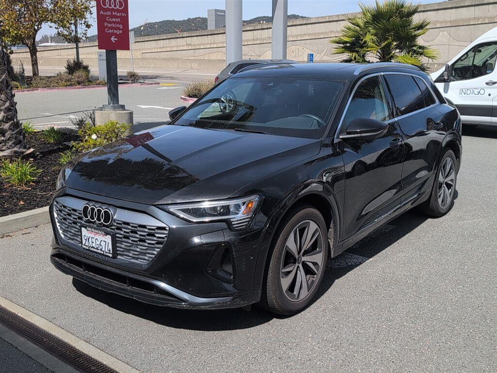 2024 Audi Q8 e-tron quattro Premium Plus AWD
