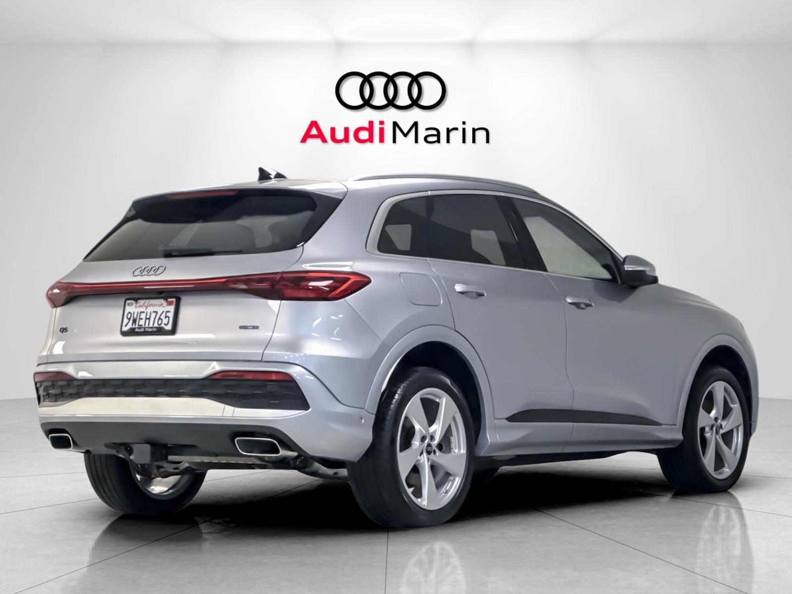 View vehicle photo 5