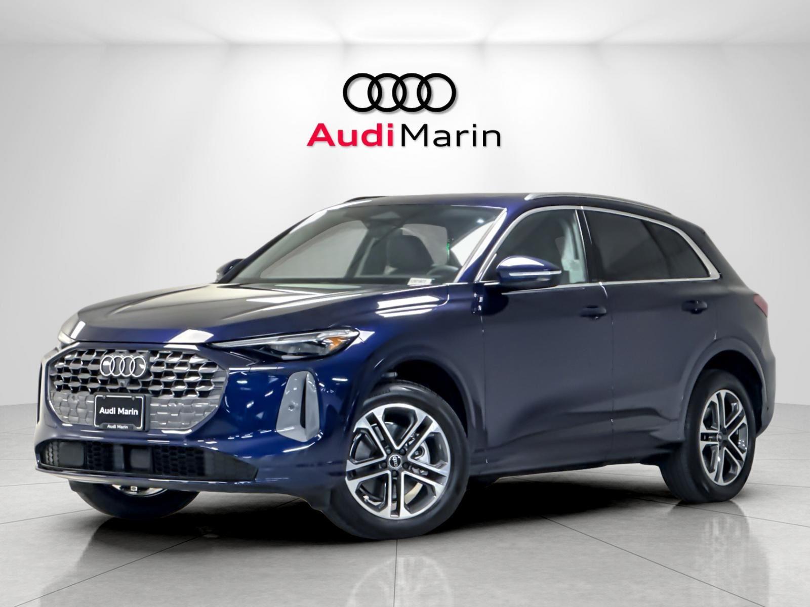 Navarra Blue Metallic 2025 Audi Q5 quattro Premium Plus 40 TFSI SUV / Crossover All-Wheel Drive 7-Speed Automatic