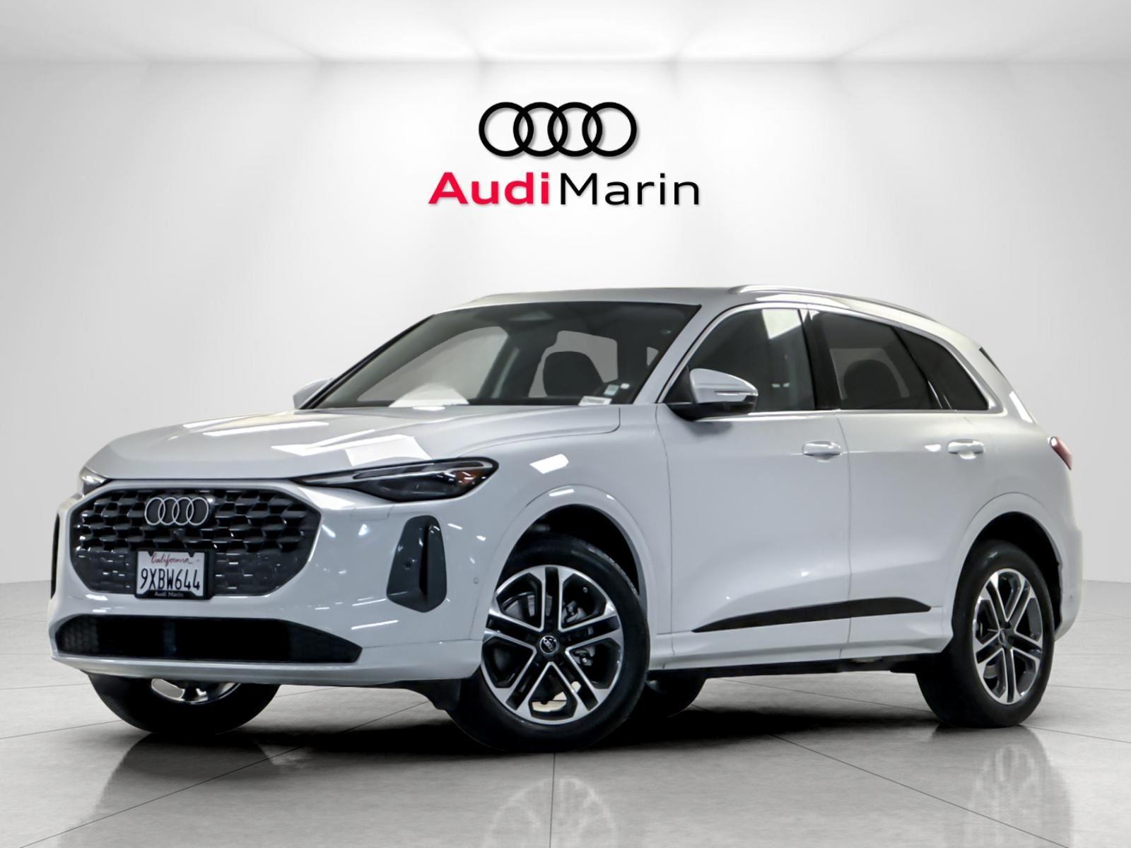 Glacier White Metallic 2025 Audi Q5 quattro Premium 40 TFSI SUV / Crossover All-Wheel Drive Automatic