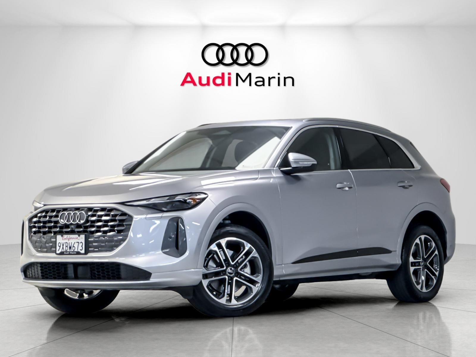 Florett Silver Metallic 2025 Audi Q5 quattro Premium 40 TFSI SUV / Crossover All-Wheel Drive Automatic