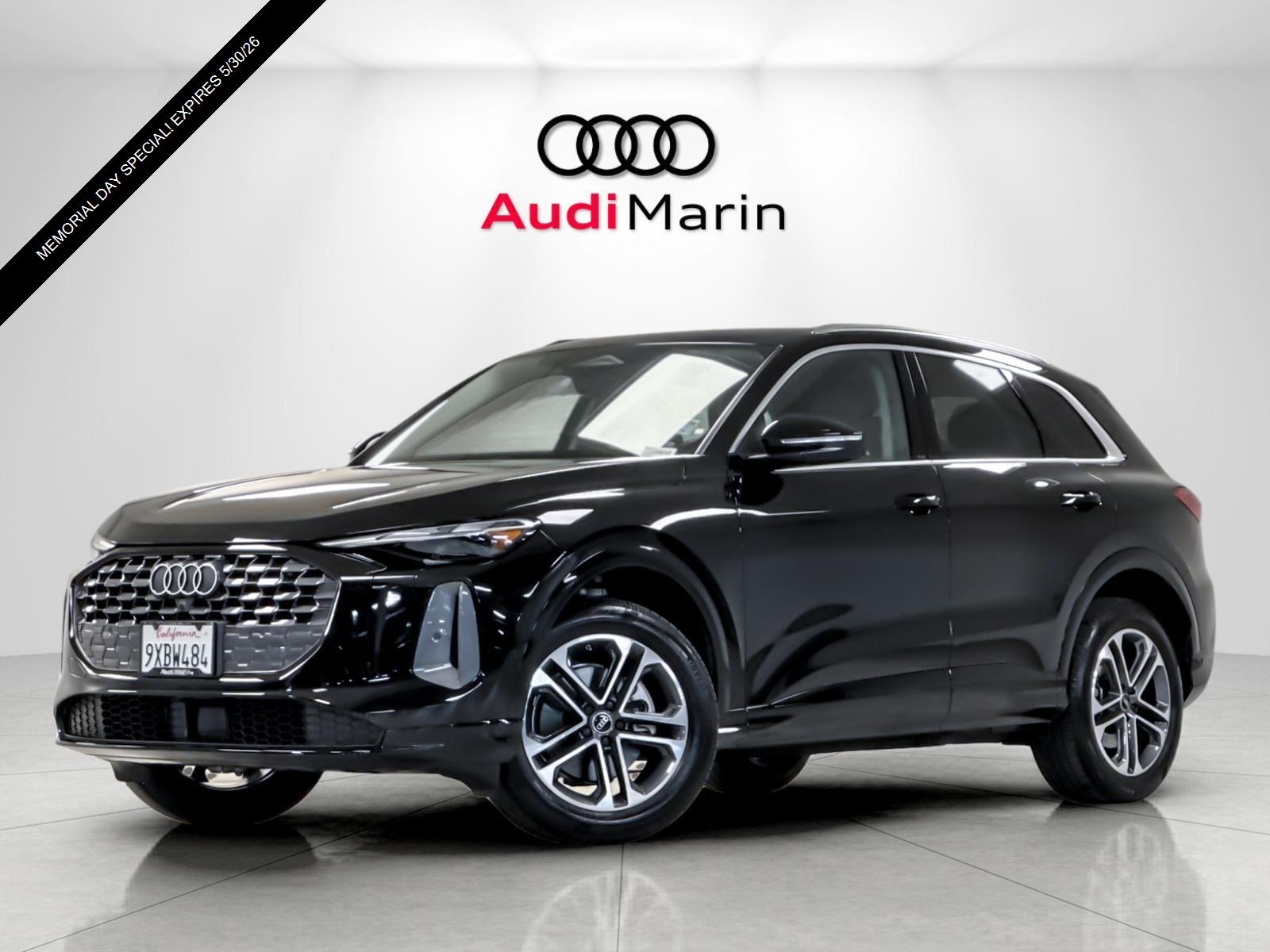 Mythos Black Metallic 2025 Audi Q5 quattro Premium 40 TFSI SUV / Crossover All-Wheel Drive Automatic