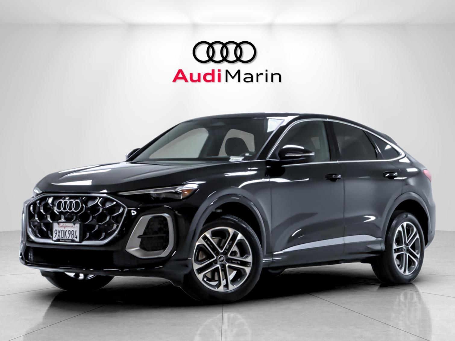 Mythos Black Metallic 2025 Audi Q5 Sportback Sedan All-Wheel Drive Automatic